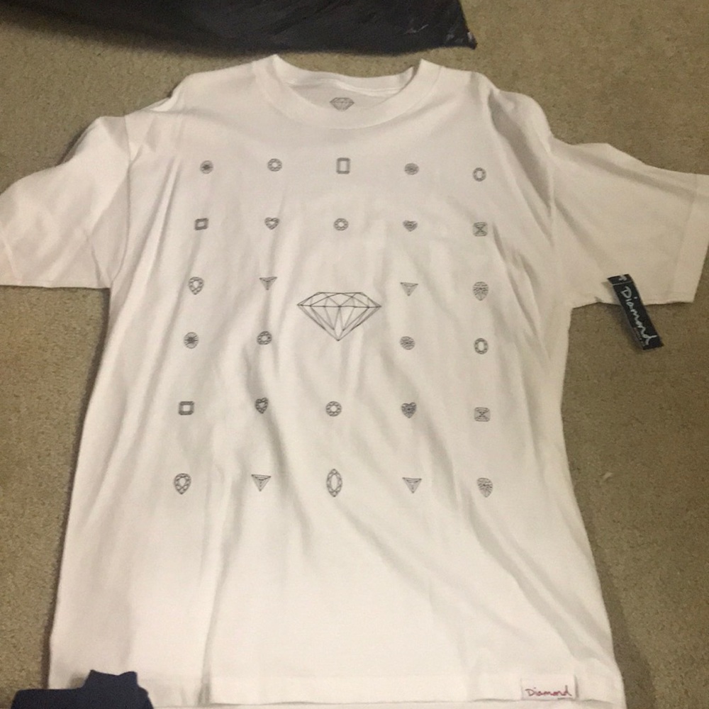Diamond graphic T